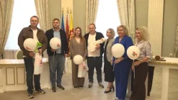 Joy for the children! Naming ceremony at the city civil registry office