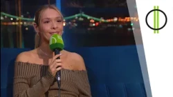 Új dallal tért vissza Böbe